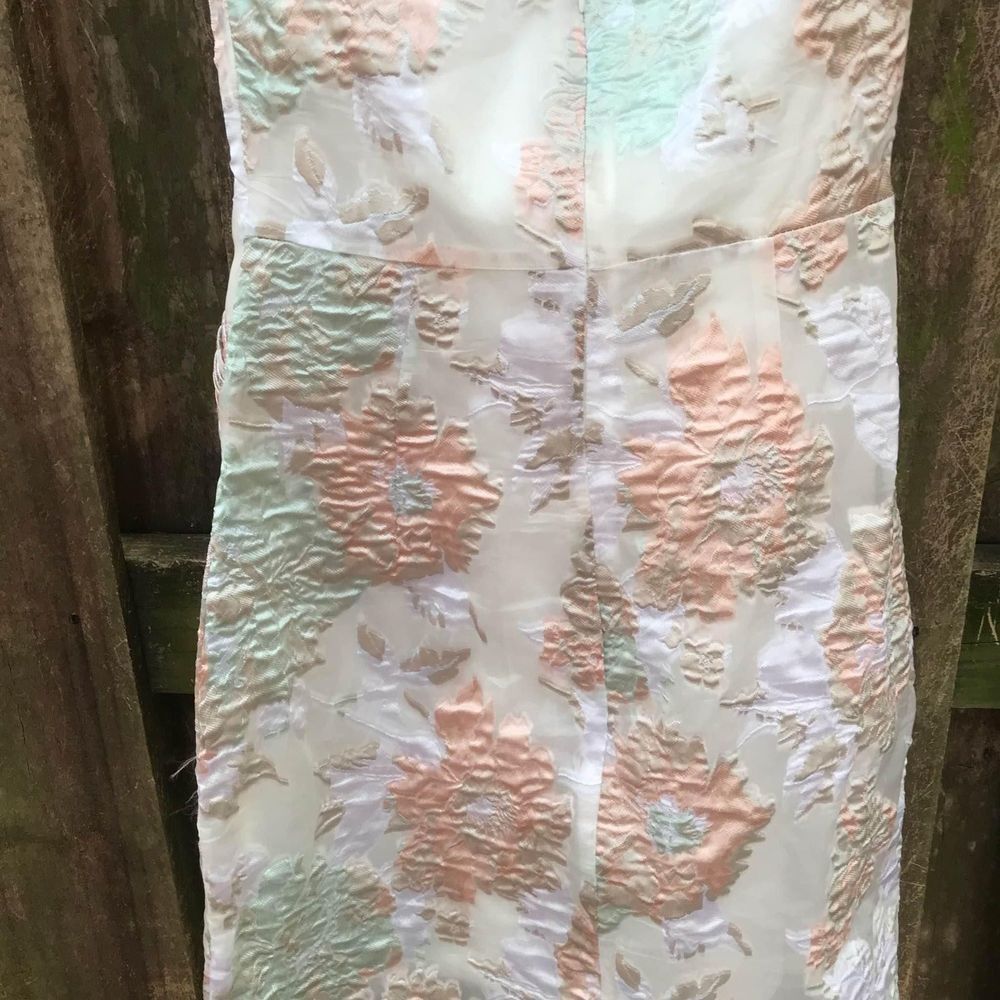 LuLu' s "Keep The Drama" white fitted strapless dress size x-small - Picture 6 of 7